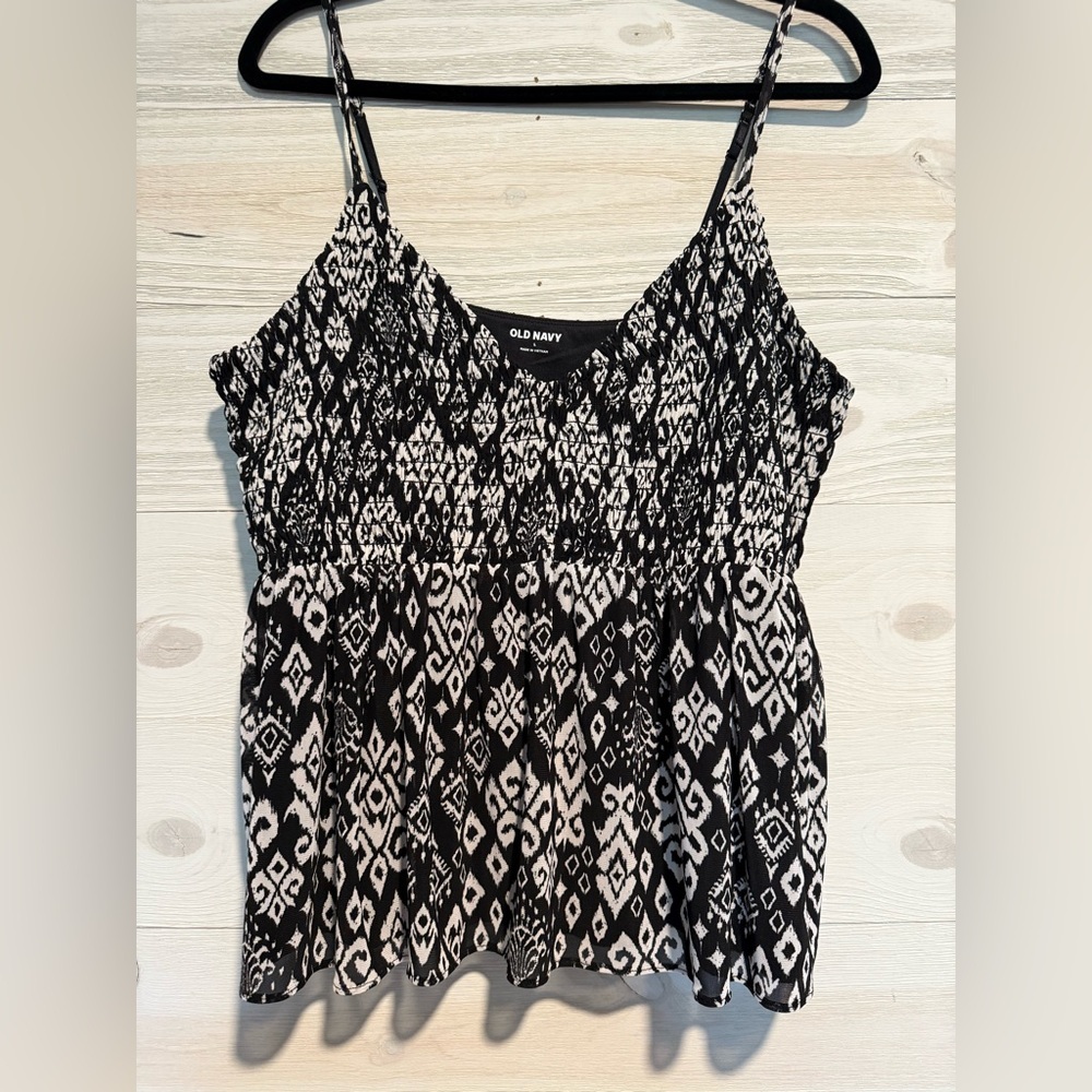 Old Navy Black and White Women's Camisole~L